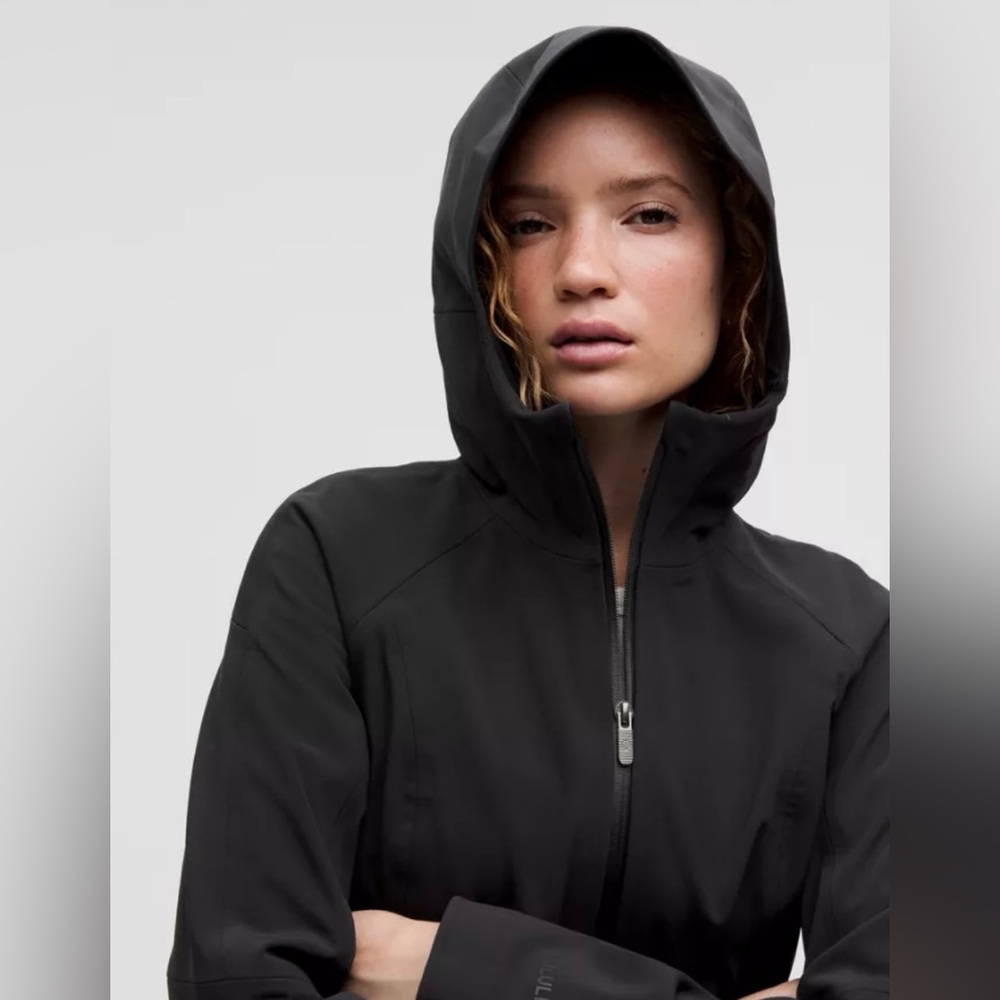 Lululemon Athletica RepelShell Rain Jacket - Picture 4 of 12